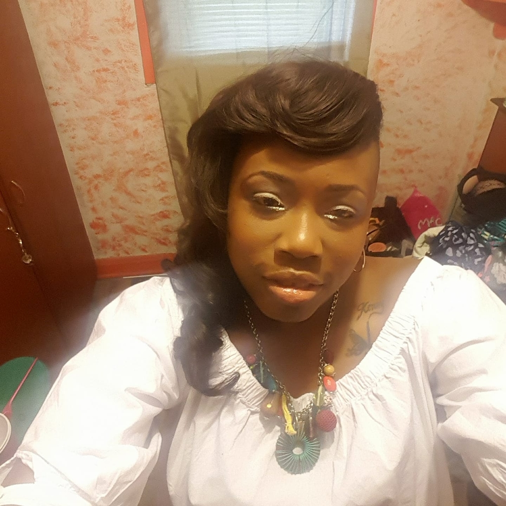 Meet your Posher, Tonya